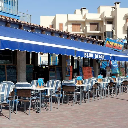 Hotel Blue